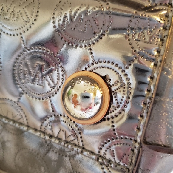 Michael Kors Handbag - Picture 7 of 7